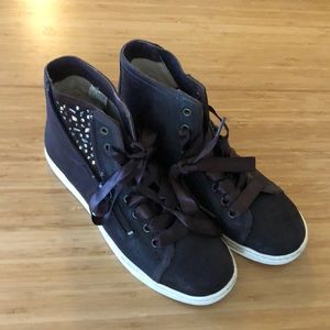 UGG Olive leather sneaker women’s size 8 (39)